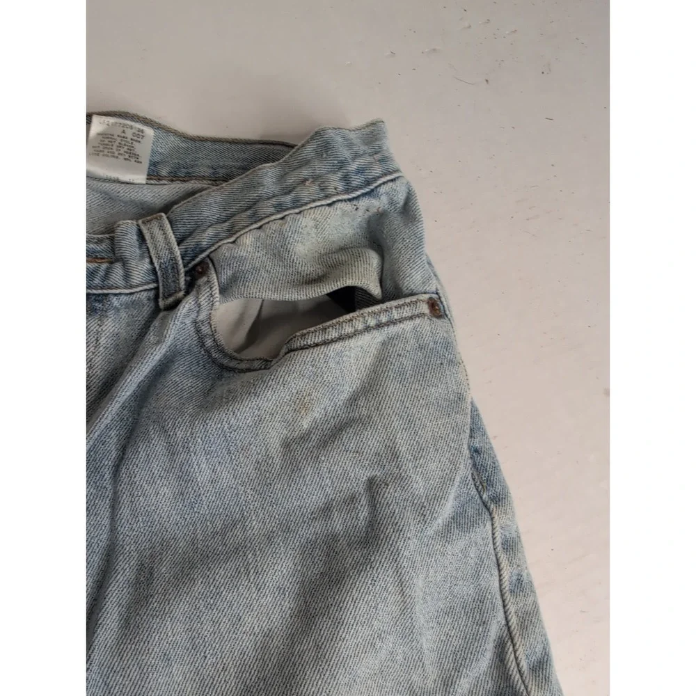 VTG Y2K Levis 550 Jeans Men's 34x34 Denim Made In USA Med Wash Light Fade 2001
